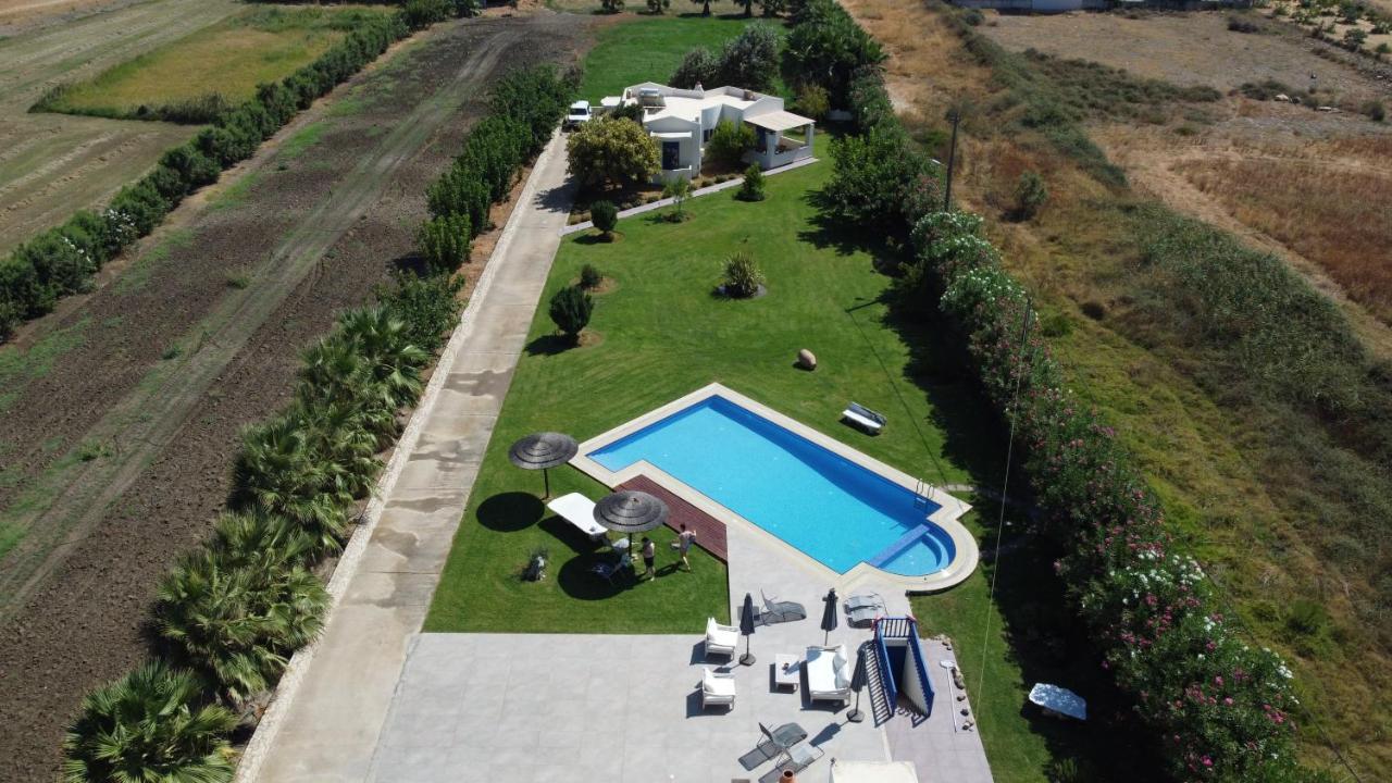 Oasea Villa Tavronitis  Ngoại thất bức ảnh